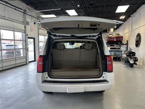 Iridescent Pearl Tricoat 2016 Chevrolet Tahoe LTZ