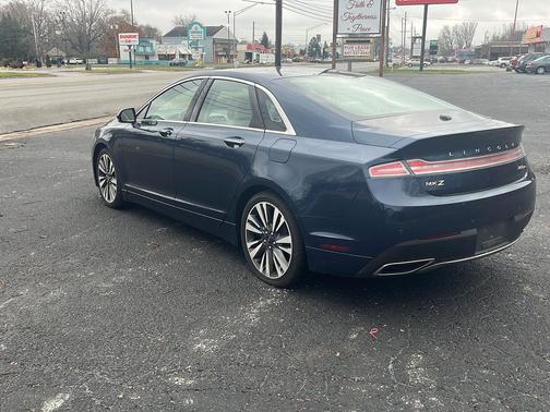 2017 Lincoln MKZ Base
