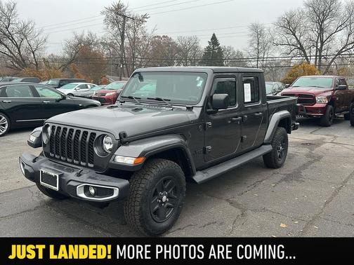 2022 Jeep Gladiator Sport S