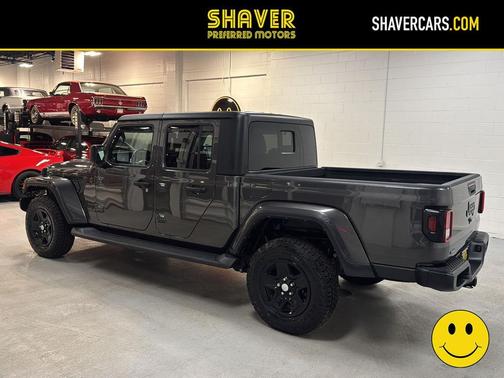 2022 Jeep Gladiator Sport S