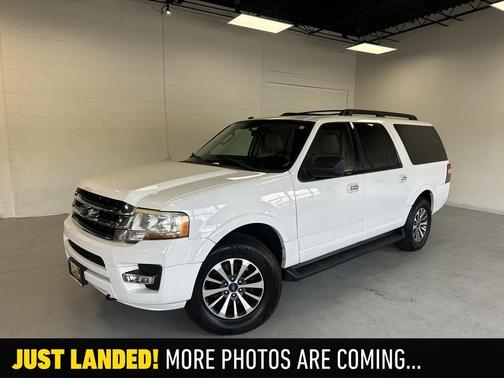 Oxford White 2017 Ford Expedition EL XLT