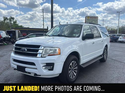 Oxford White 2017 Ford Expedition EL XLT
