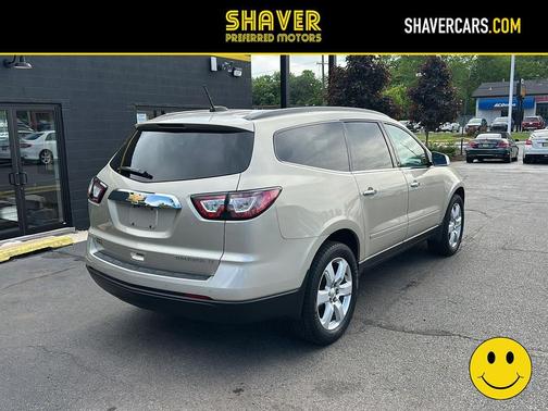 Champagne Silver Metallic 2016 Chevrolet Traverse 1LT