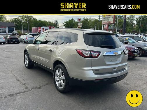Champagne Silver Metallic 2016 Chevrolet Traverse 1LT