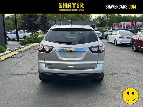 Champagne Silver Metallic 2016 Chevrolet Traverse 1LT