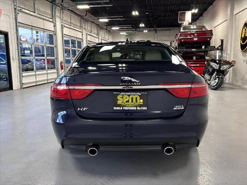 2017 Jaguar XF 35t Premium