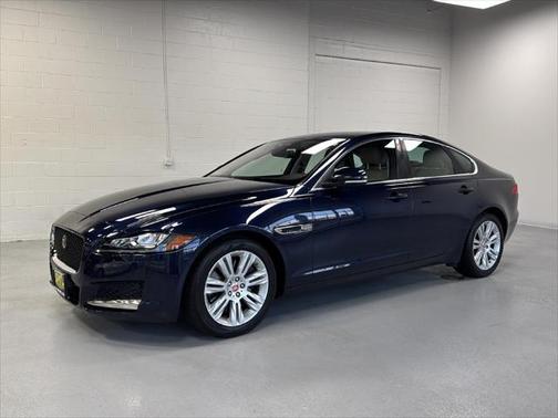 2017 Jaguar XF 35t Premium