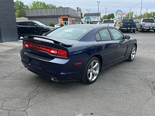 Jazz Blue Pearlcoat 2014 Dodge Charger SE