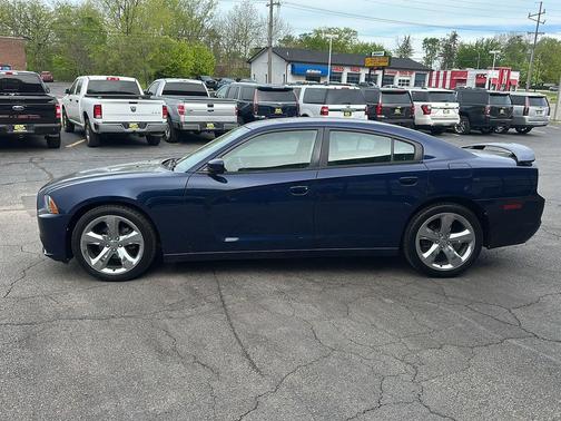 Jazz Blue Pearlcoat 2014 Dodge Charger SE