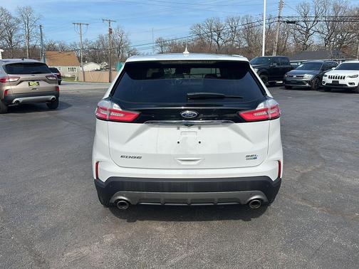 Oxford White 2020 Ford Edge SEL