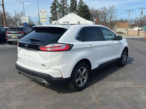 Oxford White 2020 Ford Edge SEL