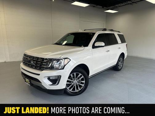 White Platinum Metallic Tri-Coat 2018 Ford Expedition Limited