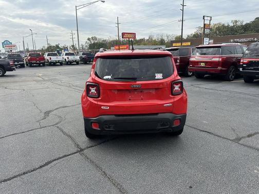 Colorado Red 2015 Jeep Renegade Latitude