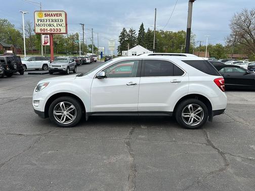 Iridescent Pearl Tricoat 2017 Chevrolet Equinox Premier