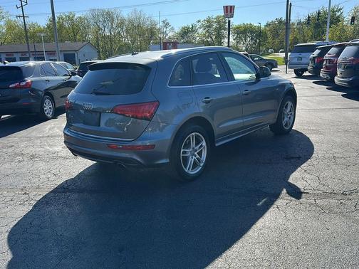 Monsoon Gray Metallic 2015 Audi Q5 3.0T Premium Plus