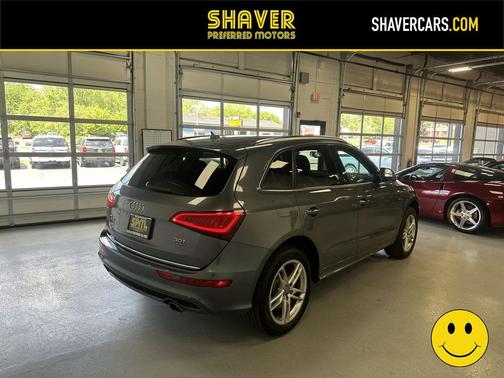 Monsoon Gray Metallic 2015 Audi Q5 3.0T Premium Plus