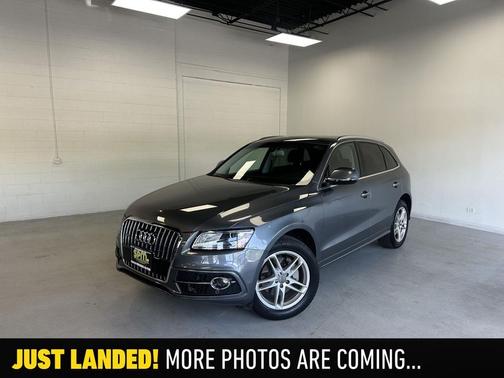 Monsoon Gray Metallic 2015 Audi Q5 3.0T Premium Plus