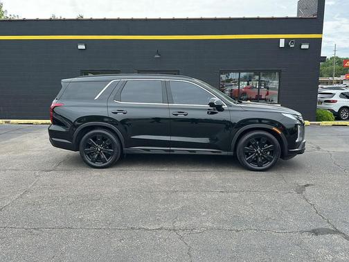 Abyss Black Pearl 2023 Hyundai PALISADE XRT