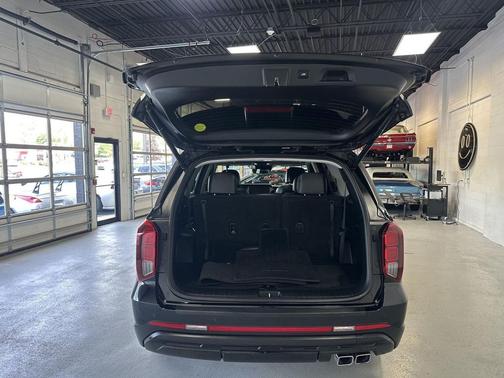 Abyss Black Pearl 2023 Hyundai PALISADE XRT