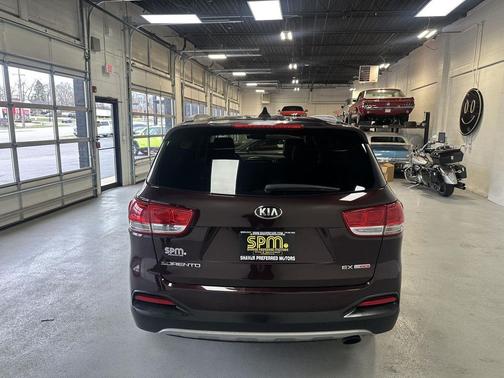 2016 Kia Sorento EX