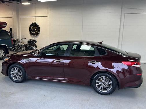 2020 Kia Optima LX