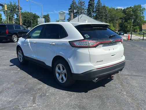 Oxford White 2016 Ford Edge SE