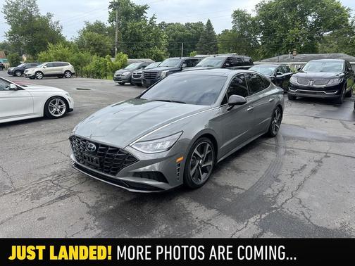 Hampton Gray 2022 Hyundai SONATA SEL Plus