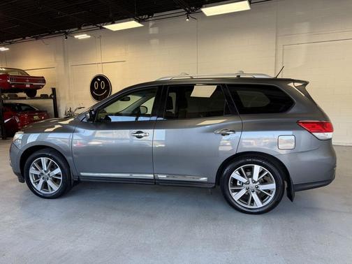 2016 Nissan Pathfinder Platinum
