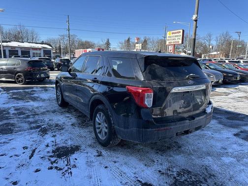 2021 Ford Explorer Base