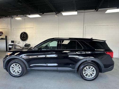 2021 Ford Explorer Base