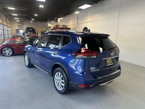 Caspian Blue Metallic 2020 Nissan Rogue SV