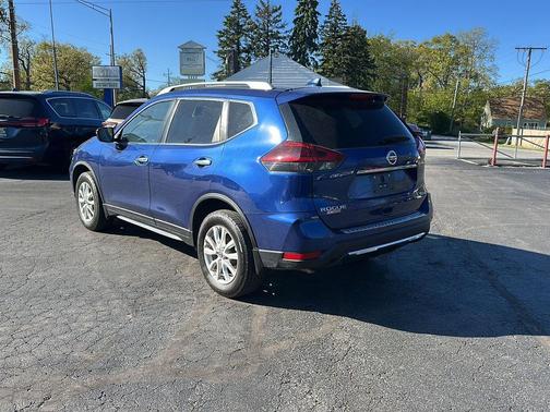 Caspian Blue Metallic 2020 Nissan Rogue SV
