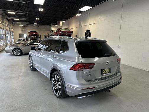 2020 Volkswagen Tiguan 2.0T SEL R-Line 4MOTION