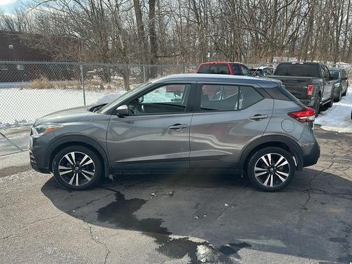 2020 Nissan Kicks SV