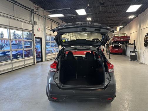 2020 Nissan Kicks SV