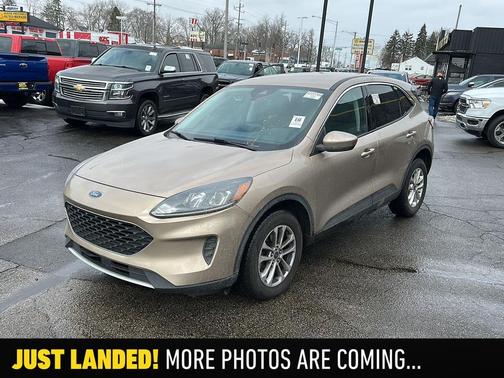 2021 Ford Escape SE