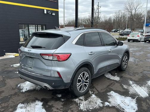 2021 Ford Escape SEL