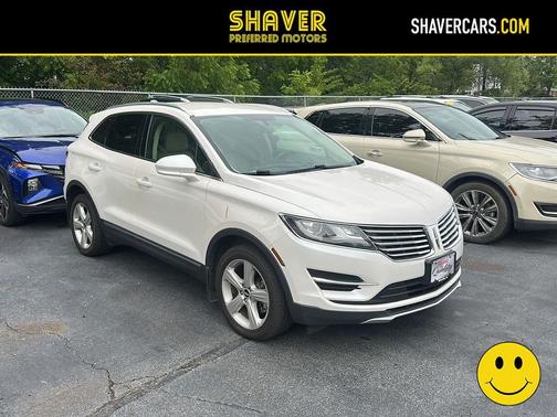 White Platinum Metallic Tri-Coat 2017 Lincoln MKC Premiere