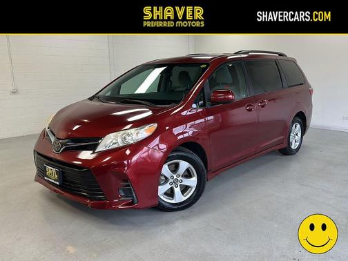 2018 Toyota Sienna LE