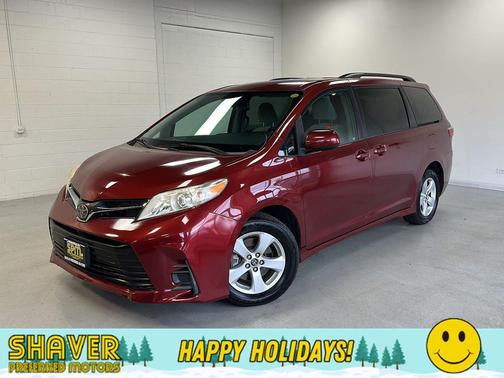 2018 Toyota Sienna LE