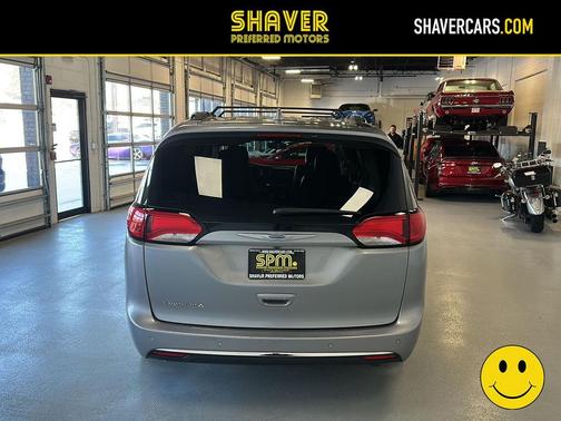 2018 Chrysler Pacifica Touring-L