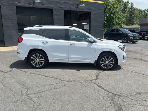 Summit White 2018 GMC Terrain Denali