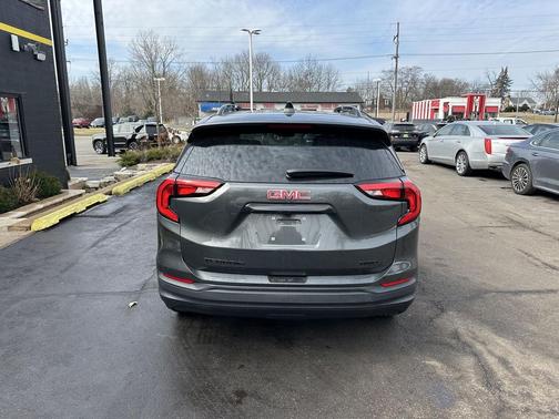 2020 GMC Terrain SLE