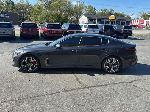 Aurora Black 2018 Kia Stinger GT2