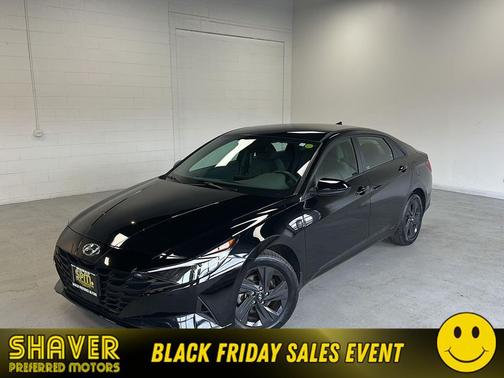 2022 Hyundai ELANTRA SEL