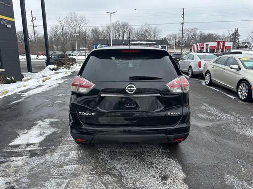 2015 Nissan Rogue SV