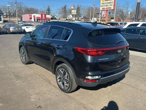 2021 Kia Sportage EX