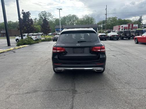 Black 2018 Mercedes-Benz GLC 300 4MATIC