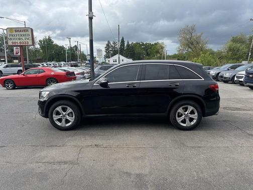 Black 2018 Mercedes-Benz GLC 300 4MATIC