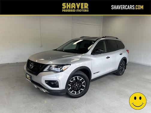 Brilliant Silver Metallic 2019 Nissan Pathfinder SL